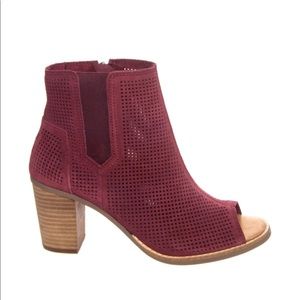 TOMS Majorca Oxblood Suede Bootie Pumps Size 6
